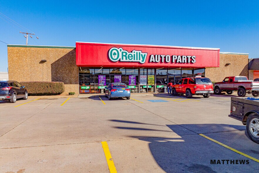 Primary Photo Of 814 W Main St, Cabot Freestanding For Sale