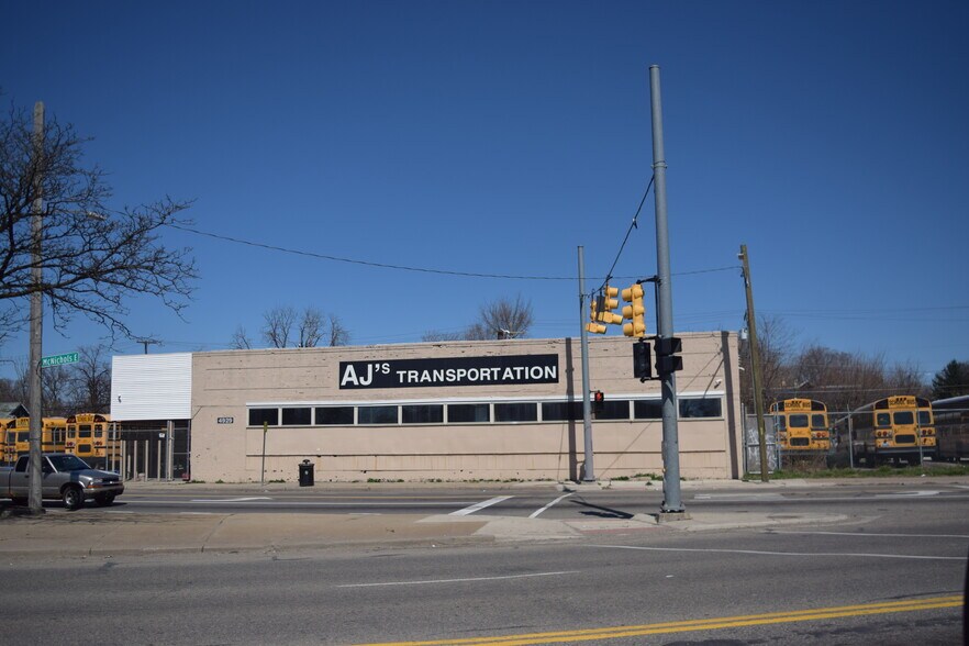 More Photos Of 4929 E McNichols Rd, Detroit Freestanding For Sale
