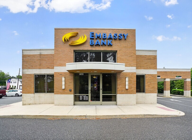 Primary Photo Of 1142 S Cedar Crest Blvd, Allentown Bank For Sale