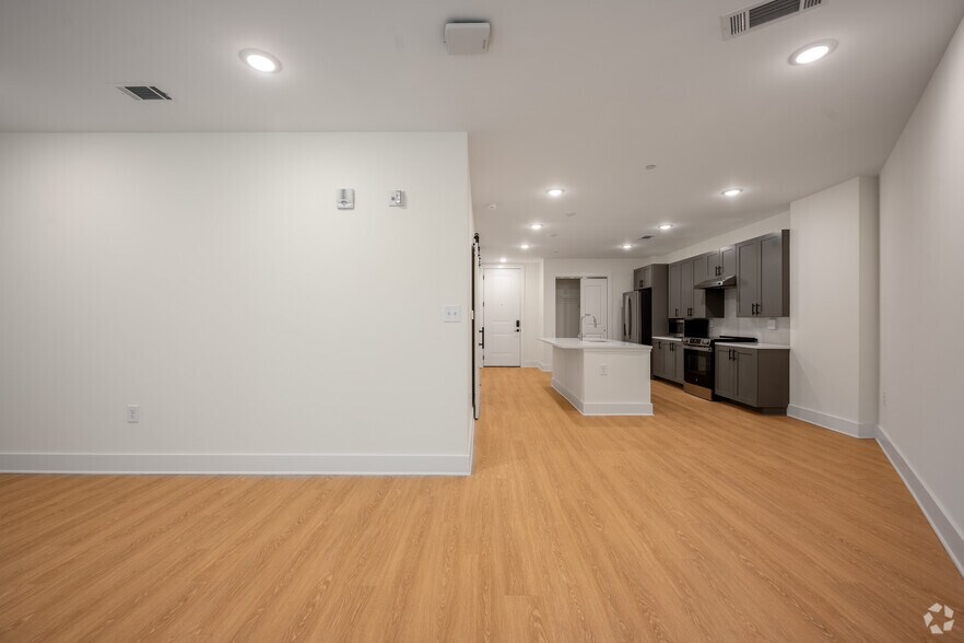 More Photos Of 3311 Hood Ave, Chamblee Apartments For Lease