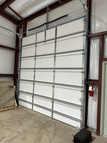 More Photos Of 401 Betty Taylor Wood, Holly Ridge Manufacturing For Lease