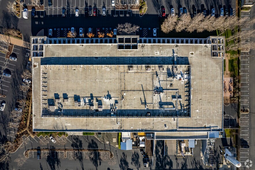 More Photos Of 6500 Kaiser Dr, Fremont Research And Development For Lease