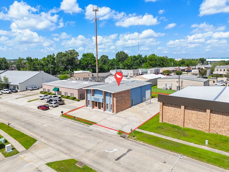 More Photos Of 6720 Exchequer Dr, Baton Rouge Warehouse For Lease