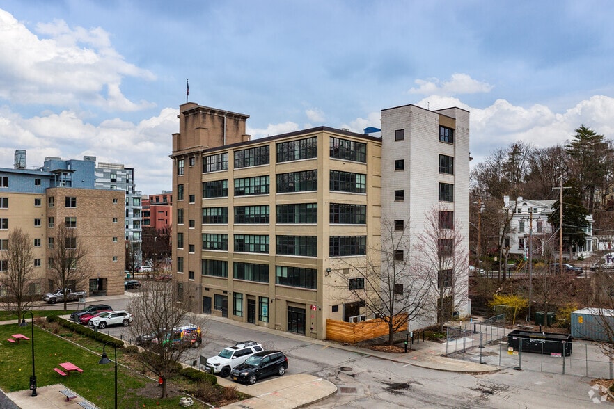 More Photos Of 401 E State St, Ithaca Apartments For Lease