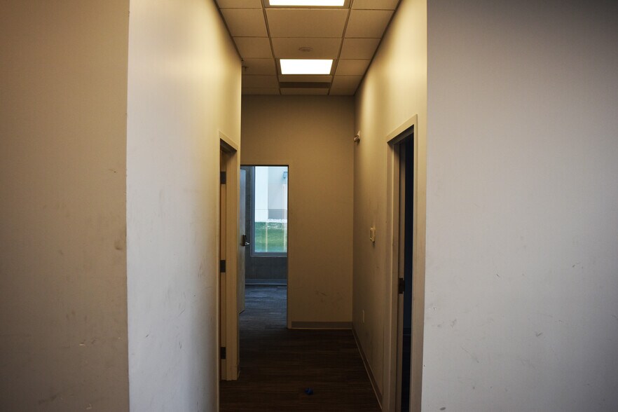 More Photos Of 2300 E 76th Ave, Denver Warehouse For Lease