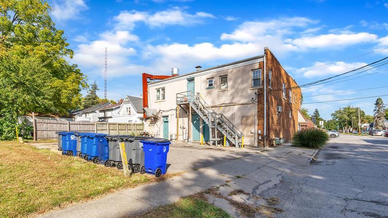 More Photos Of 3501 Upton Ave, Toledo Apartments For Sale