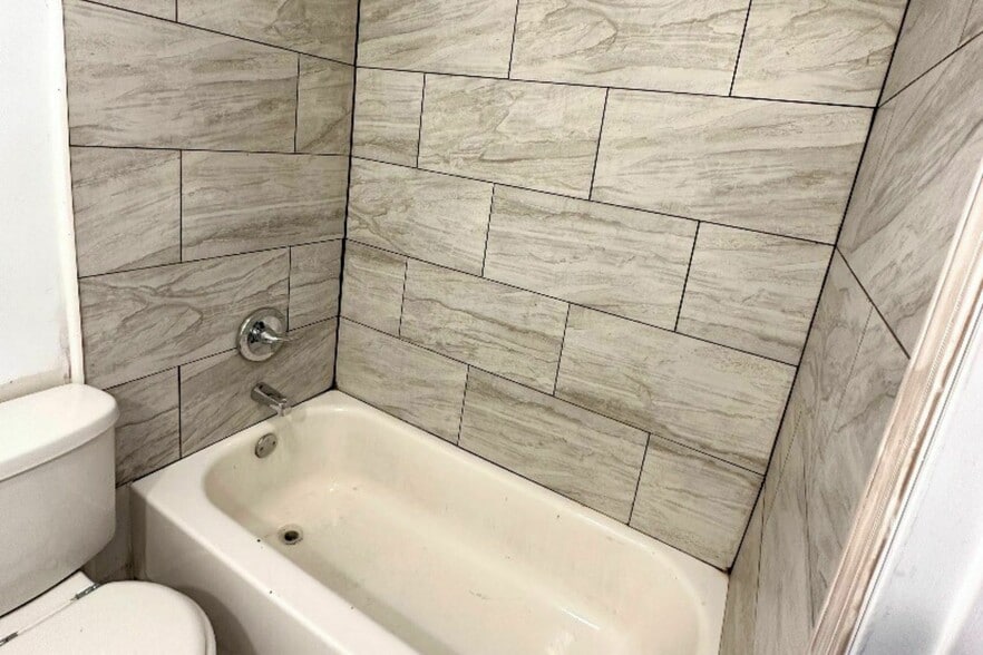 More Photos Of 7 Tremont Ave, Binghamton Apartments For Sale