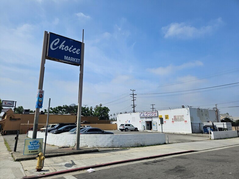 More Photos Of 5001 S Western Ave, Los Angeles Supermarket For Sale