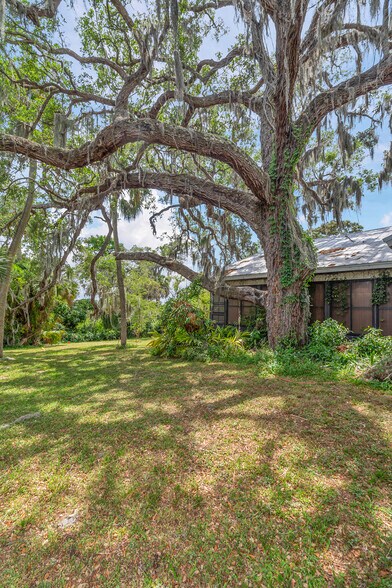 More Photos Of 625 E Melbourne Ave, Melbourne Land For Sale