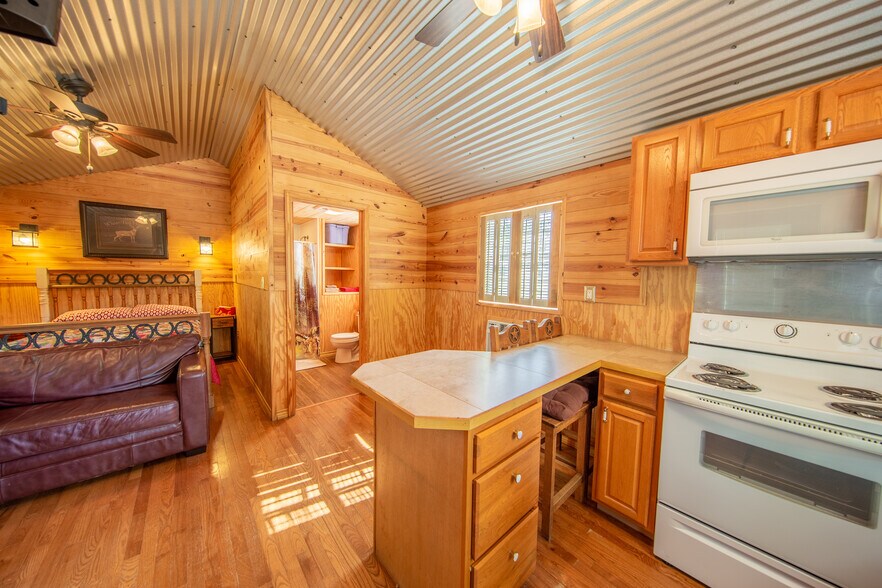 More Photos Of 2393 S Highway 37, Three Rivers Trailer Camper Park For Sale