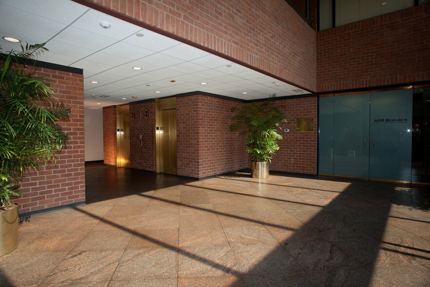 More Photos Of 3025 Hamaker Ct, Fairfax Office For Lease