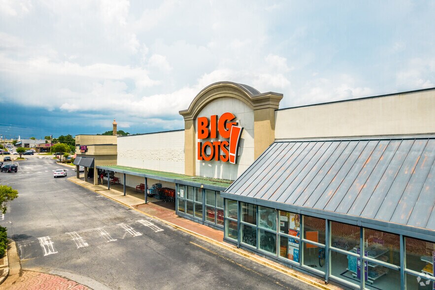 More Photos Of 1820 Highway 20 SE, Conyers General Retail For Lease