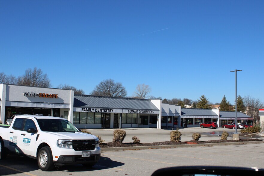 More Photos Of 1501-1715 SW 7 Hwy, Blue Springs Unknown For Lease