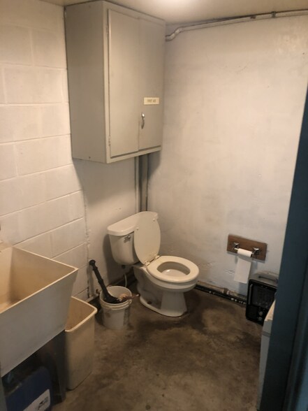 More Photos Of 496 IN-26, Frankfort Office For Sale