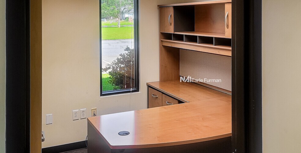 More Photos Of 5020 N Blackstock Rd, Spartanburg Manufacturing For Lease