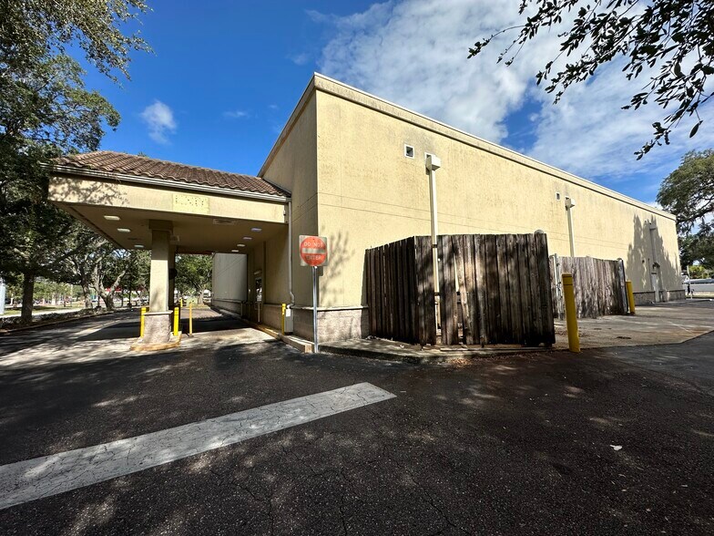 More Photos Of 3917 N Nebraska Ave, Tampa Freestanding For Lease