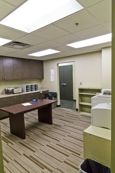 More Photos Of 1616 S Main St, Tulsa Office For Lease
