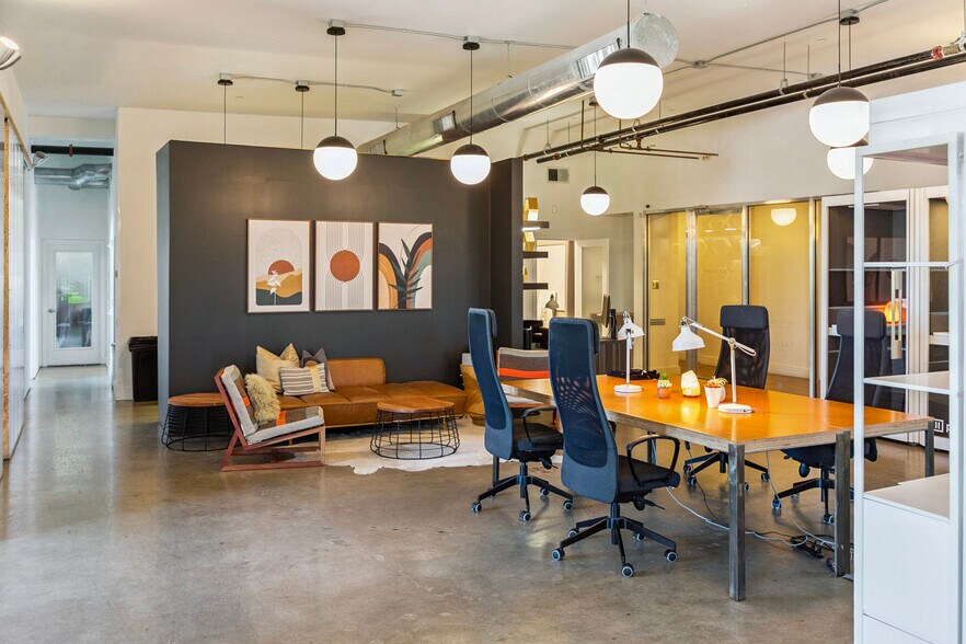More Photos Of 2905 San Gabriel St, Austin Office For Sale