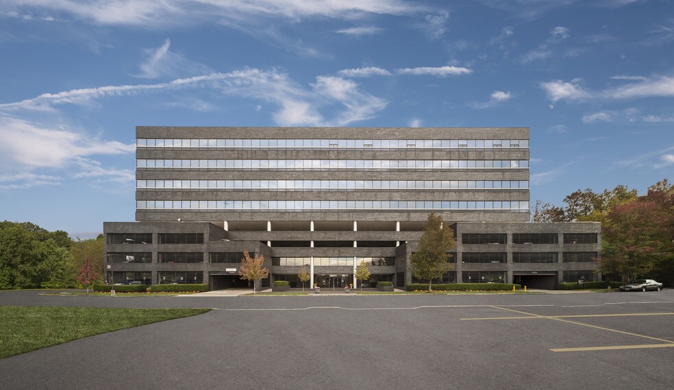 Primary Photo Of 25 Rockwood Pl, Englewood Medical For Lease