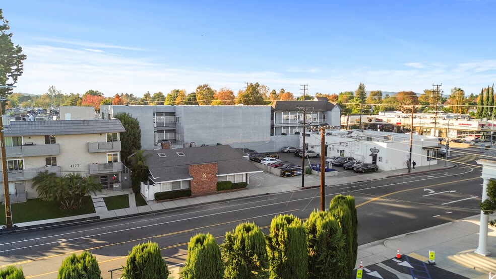 More Photos Of 4383 Colfax Ave, Studio City Office For Sale