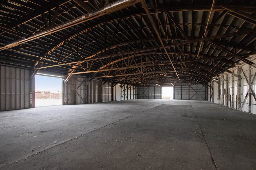 More Photos Of 136 N Thorne Ave, Fresno Service For Sale