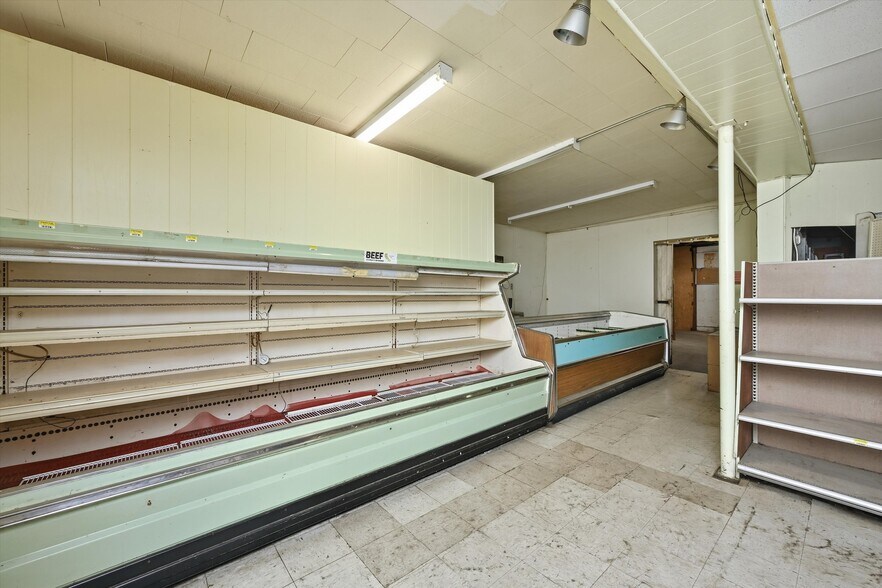 More Photos Of 3794 CA-20, Nice General Retail For Sale