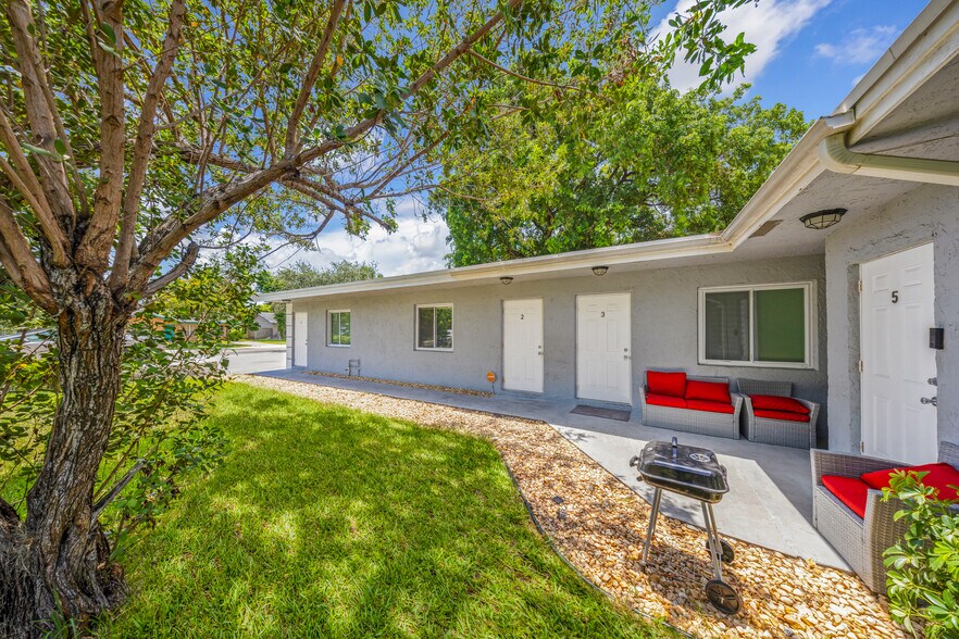 More Photos Of 1109 NW 6th Ave, Pompano Beach Apartments For Sale