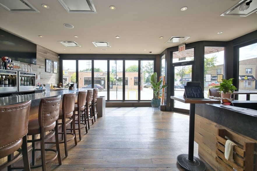 More Photos Of 3026 W Montrose Ave, Chicago Storefront Retail Residential For Sale