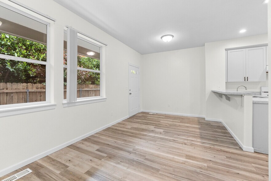 More Photos Of 3540 SE 119th Ave, Portland Apartments For Sale