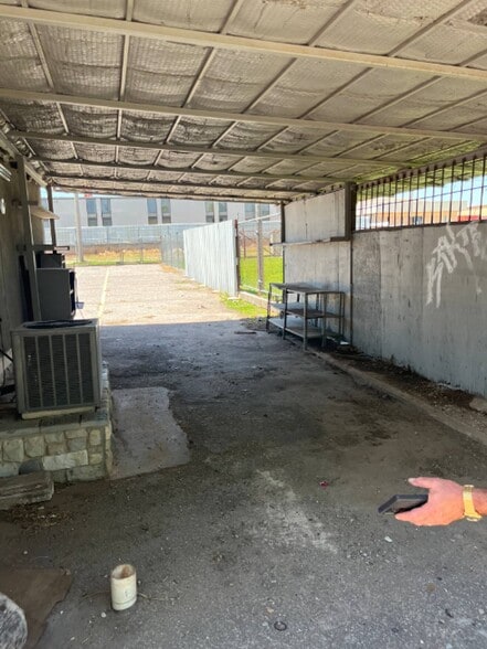 More Photos Of 1501 Se 44th St, Oklahoma City Auto Dealership For Sale