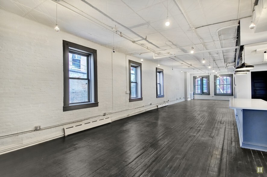 More Photos Of 79 Mercer St, New York Apartments For Lease