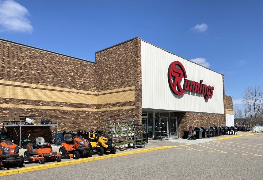 More Photos Of 951-975 E Frontage Rd, Litchfield Unknown For Lease