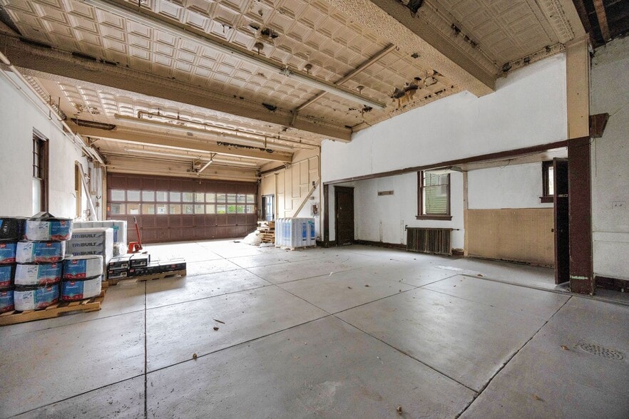 More Photos Of 640 N Broad St, Woodbury Police Fire Station For Sale