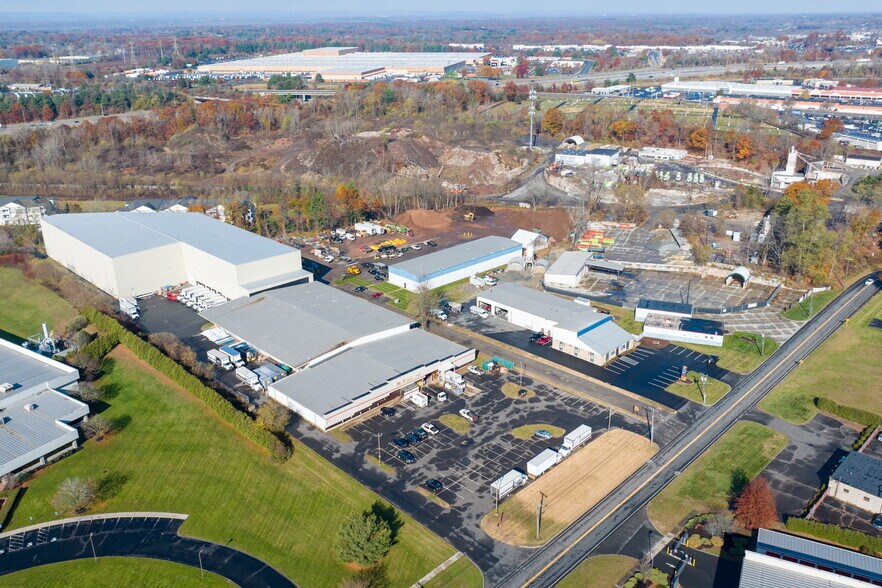 More Photos Of 409 New State Rd, Manchester Service For Lease