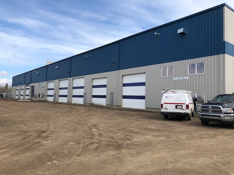More Photos Of 20 Veenstra Dr, Red Deer County Warehouse For Lease