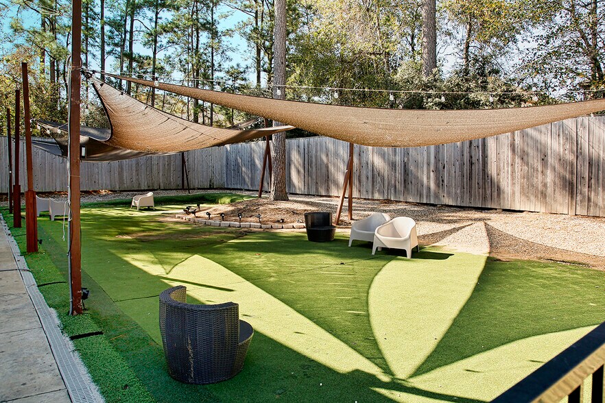 More Photos Of , Tomball General Retail For Sale