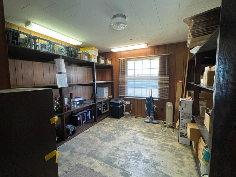 More Photos Of 1925 S Main St, Bloomington Rehabilitation Center For Sale