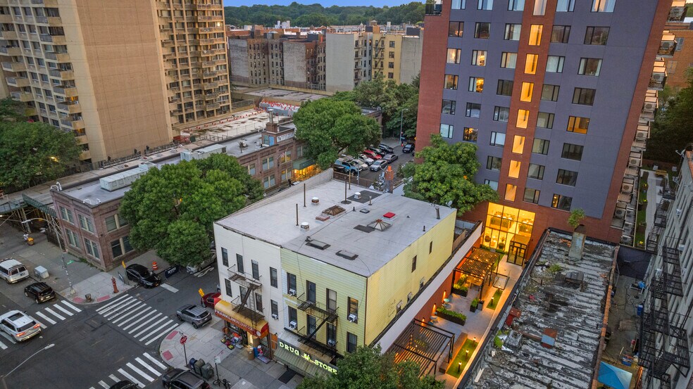 More Photos Of 886 Franklin Ave, Brooklyn Multifamily For Sale