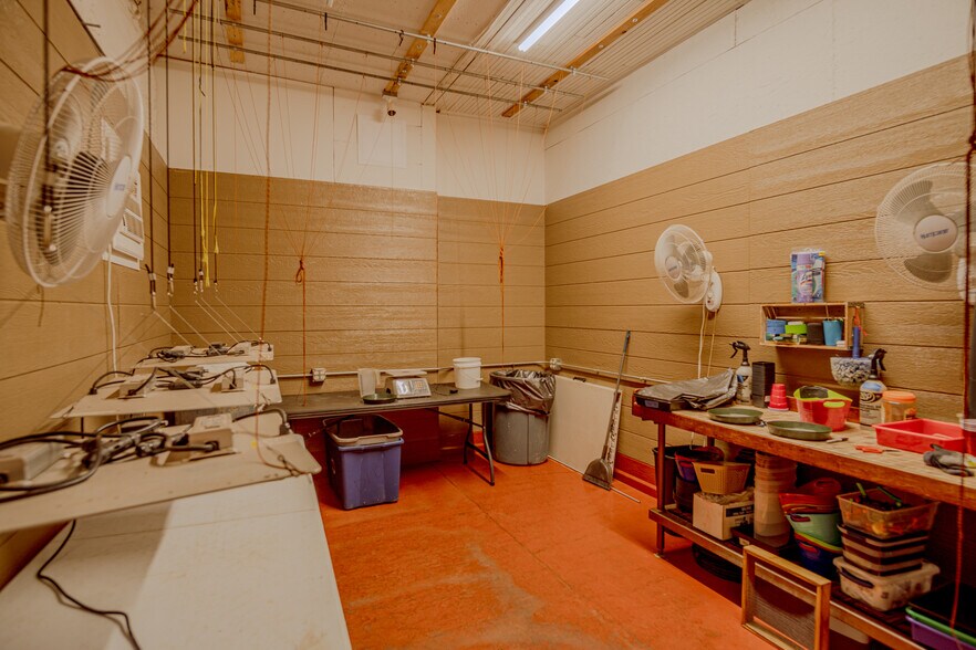 More Photos Of 103 N. Clarady, Wanette Industrial For Sale