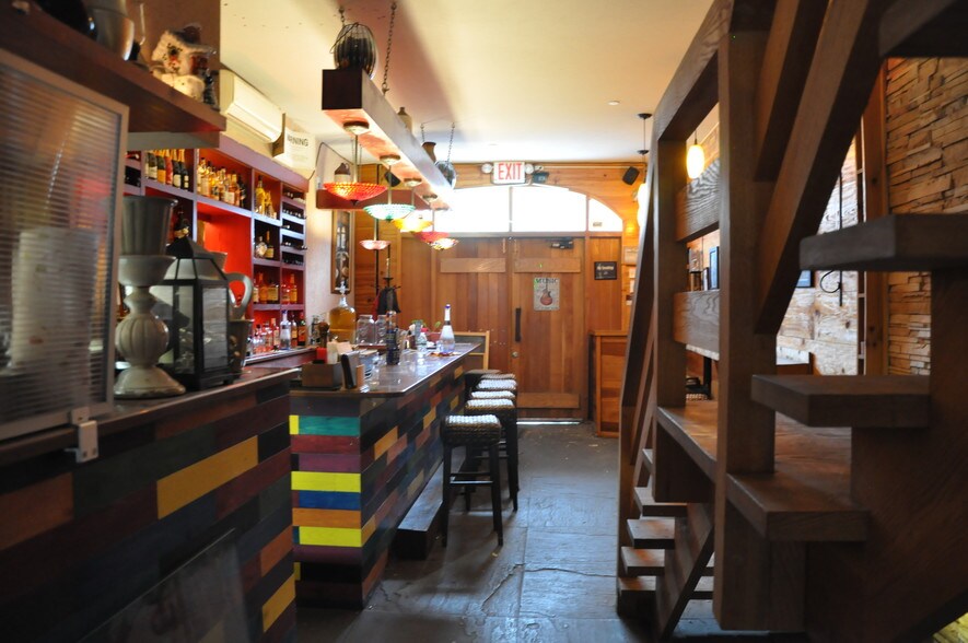 More Photos Of 5909 71st Ave, Ridgewood Restaurant For Lease