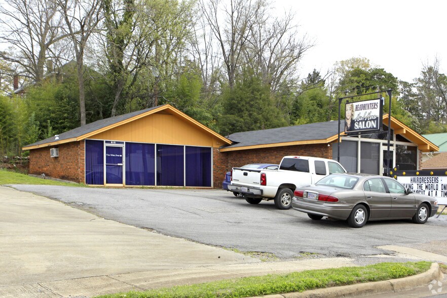 More Photos Of 210 E Battle St, Talladega Freestanding For Sale