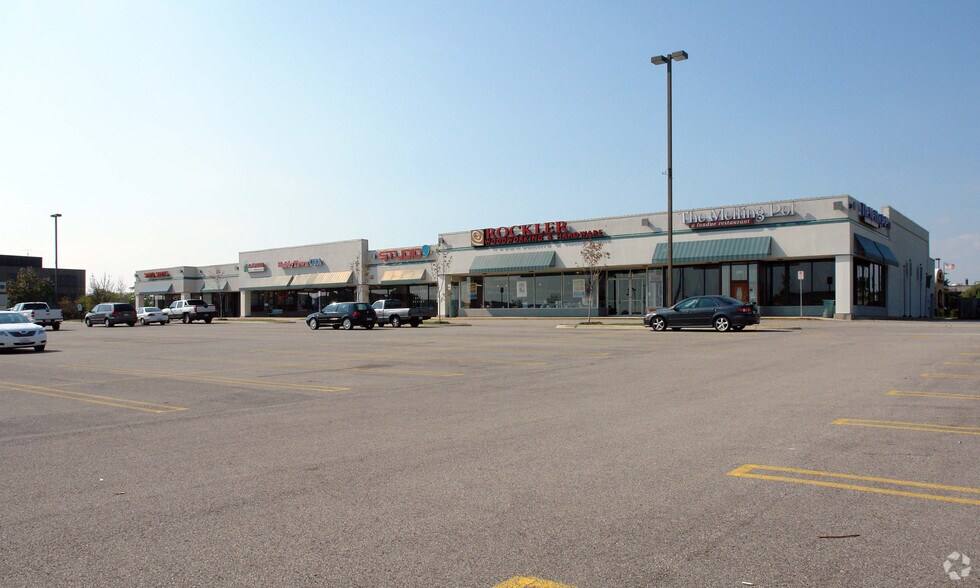 More Photos Of 155-255 W Golf Rd, Schaumburg Unknown For Lease