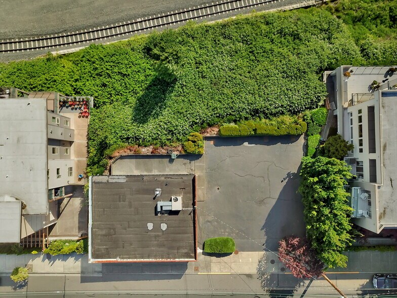 More Photos Of 1215 W Holly St, Bellingham Office For Sale