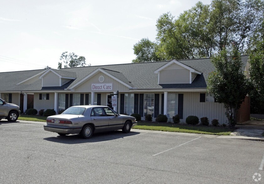 More Photos Of 103-129 Town Creek Dr, Saltillo Office Residential For Lease