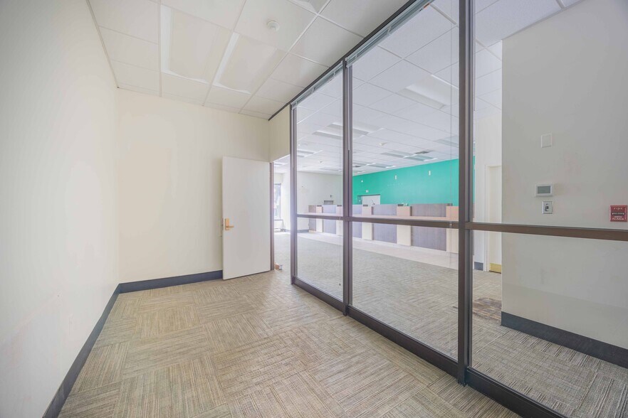 More Photos Of 43-47 Nason St, Maynard Bank For Lease