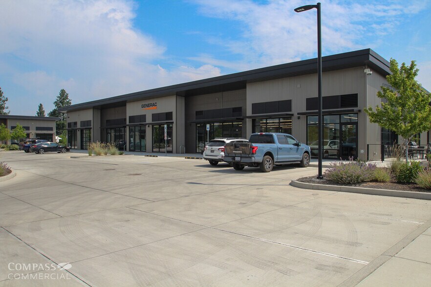 More Photos Of 2723 NW Potts Ct, Bend Office For Lease