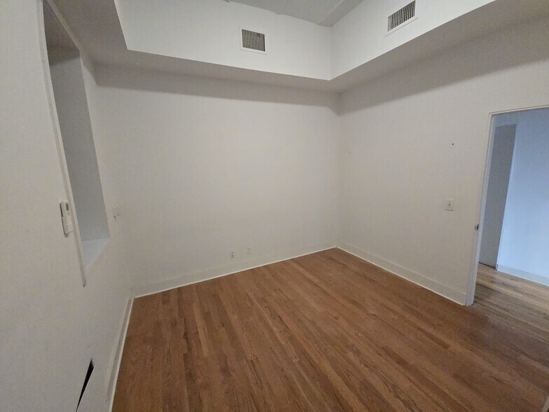 More Photos Of 129 11th St, Brooklyn Manufacturing For Lease