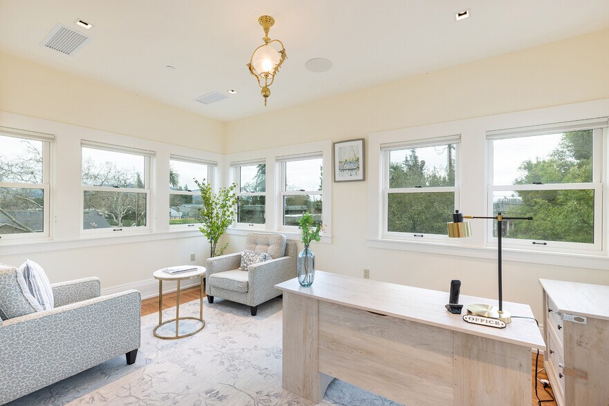 More Photos Of 423 Seminary St, Napa Specialty For Sale