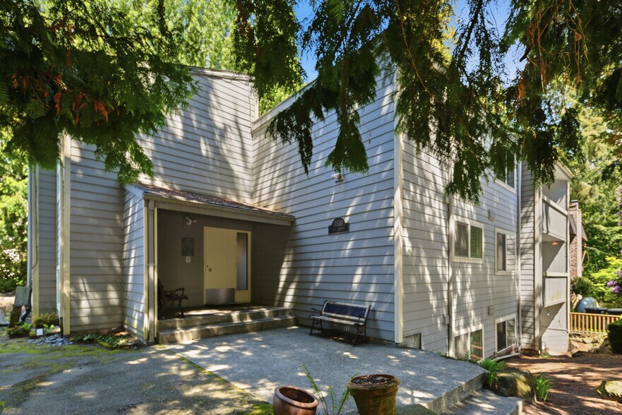 More Photos Of 3510 W Elmore St, Seattle Apartments For Sale