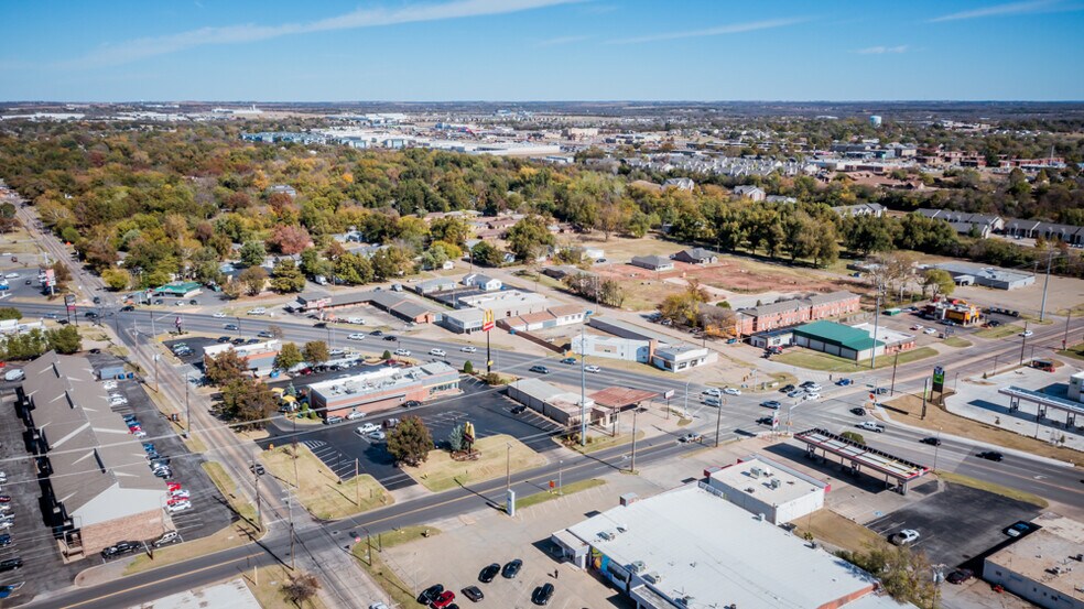 More Photos Of 800 N Main St, Stillwater Office For Sale